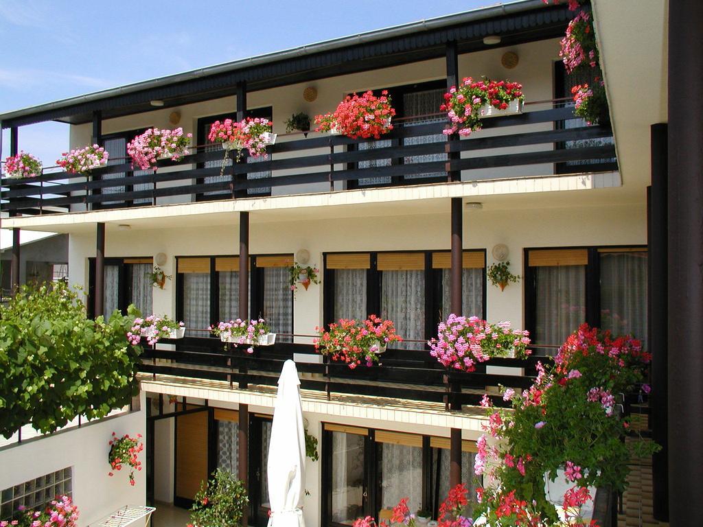 Rooms Vila Mautner Vodice Exterior photo