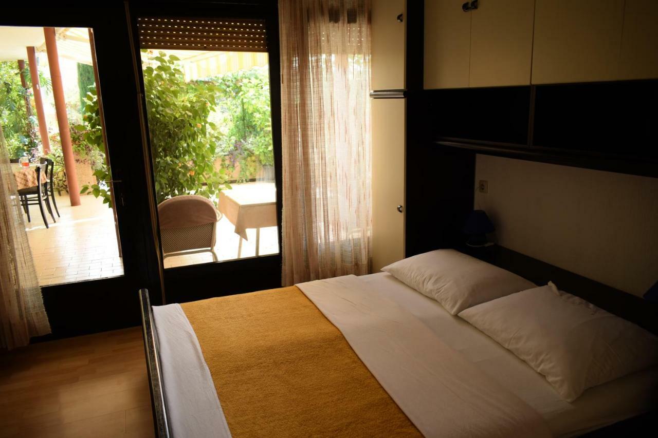 Rooms Vila Mautner Vodice Exterior photo
